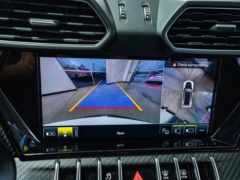 Used 2024 Lamborghini Urus Performante image 55