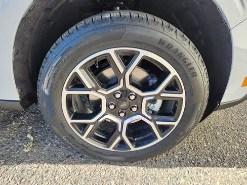 New 2025 Ford Maverick Lariat image 19