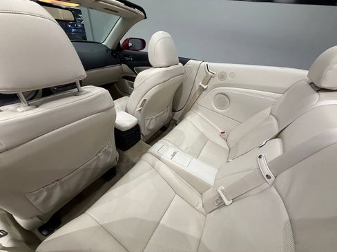 Used 2013 Lexus IS 250C RWD image 29