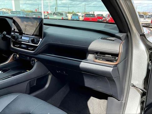 Certified 2024 Toyota Grand Highlander AWD Hybrid image 19