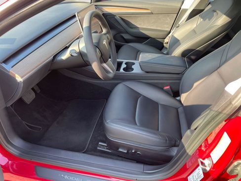 Used 2022 Tesla Model 3 Long Range AWD/4WD image 9