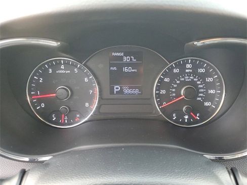 Used 2016 Kia Forte LX image 24