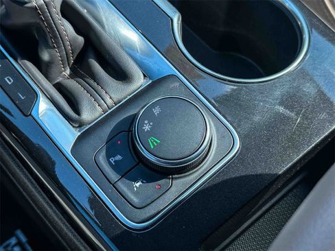 Used 2020 Chevrolet Blazer Premier w/ Driver Confidence II Package image 34