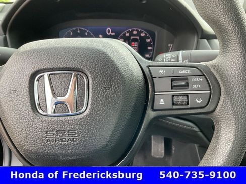 Certified 2025 Honda Accord LX image 31