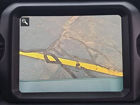 Used 2022 Jeep Gladiator Overland w/ Popular Equipment Package AWD/4WD image 24