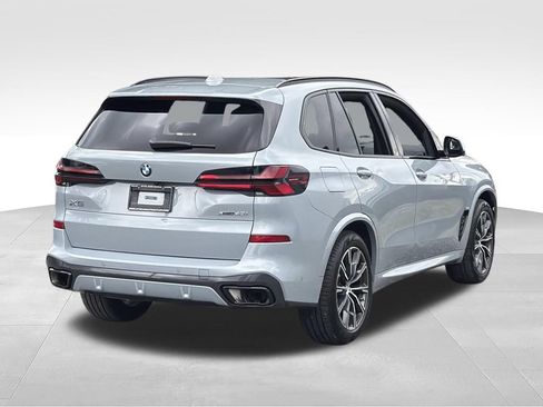 Used 2026 BMW X5 xDrive40i w/ M Sport Package AWD/4WD image 8
