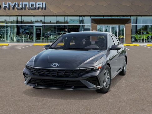New 2026 Hyundai Elantra SE FWD image 6