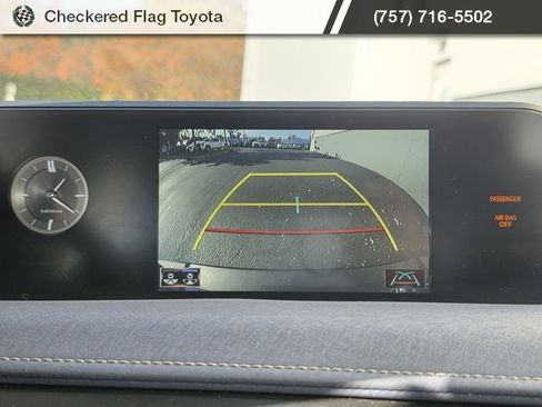 Used 2021 Lexus UX 250h w/ Premium Package image 33