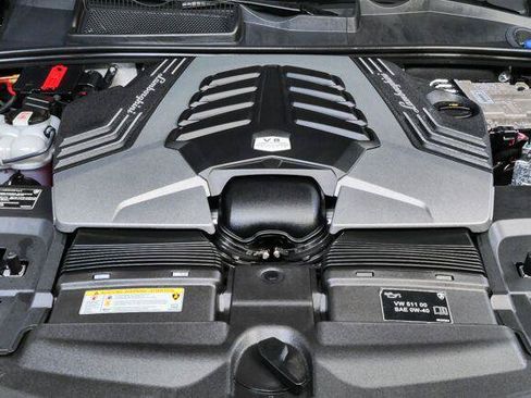 Used 2024 Lamborghini Urus S AWD/4WD image 12