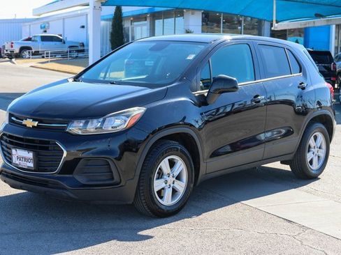 Used 2020 Chevrolet Trax LS w/ Tint and Cruise Package image 6