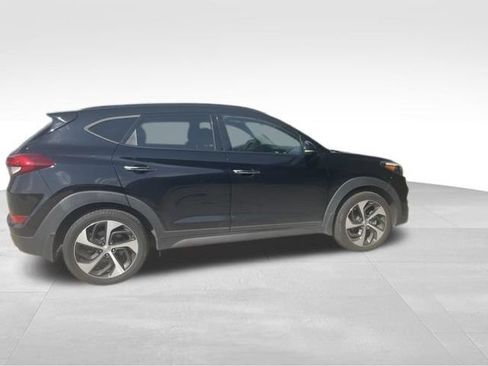 Used 2016 Hyundai Tucson Limited w/ Option Group 03 AWD/4WD image 8