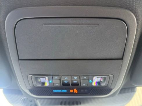 Used 2025 Ford Explorer ST-Line w/ Premium Package image 16