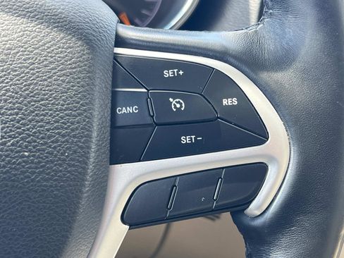 Used 2020 Jeep Grand Cherokee Limited w/ Premium Lighting Group RWD image 10