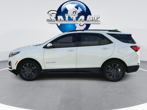 Certified 2022 Chevrolet Equinox RS w/ Infotainment Package image 6