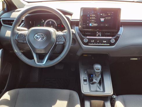 Used 2026 Toyota Corolla Cross SE w/ Moonroof Package image 11