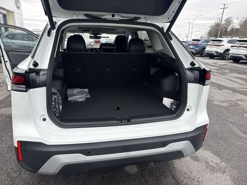New 2026 Volkswagen Tiguan SE AWD/4WD image 43