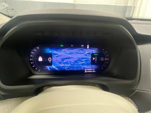 Used 2024 Volvo XC90 T8 Ultimate w/ Protection Package AWD/4WD image 15