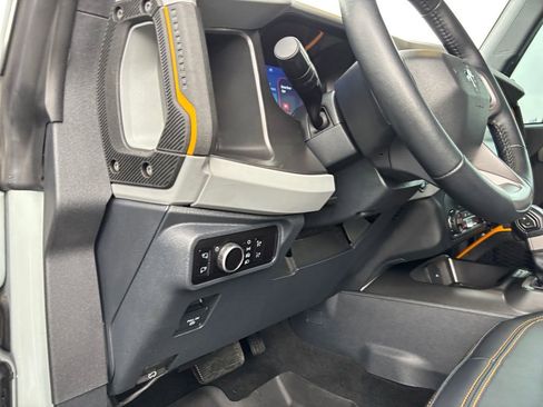 Used 2023 Ford Bronco Badlands image 22