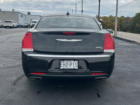 Used 2018 Chrysler 300 C w/ Sun, Sound & Nav Package image 30