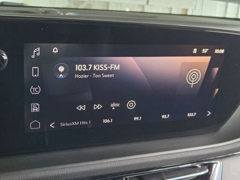 Used 2024 Buick Envista Sport Touring w/ Convenience I Package FWD image 10