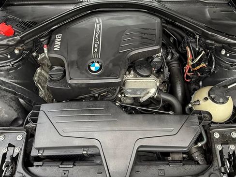 Used 2013 BMW 320i Sedan RWD image 17