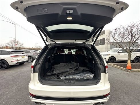 Certified 2023 Lincoln Aviator Grand Touring w/ Elements Package Plus image 42