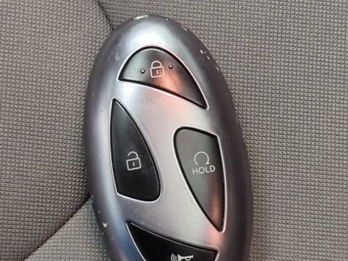 Used 2025 Hyundai Elantra SEL FWD image 31