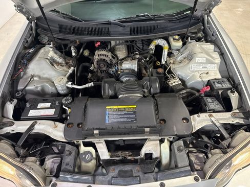Used 2002 Chevrolet Camaro LT w/ Preferred Equipment Group 1 RWD image 27