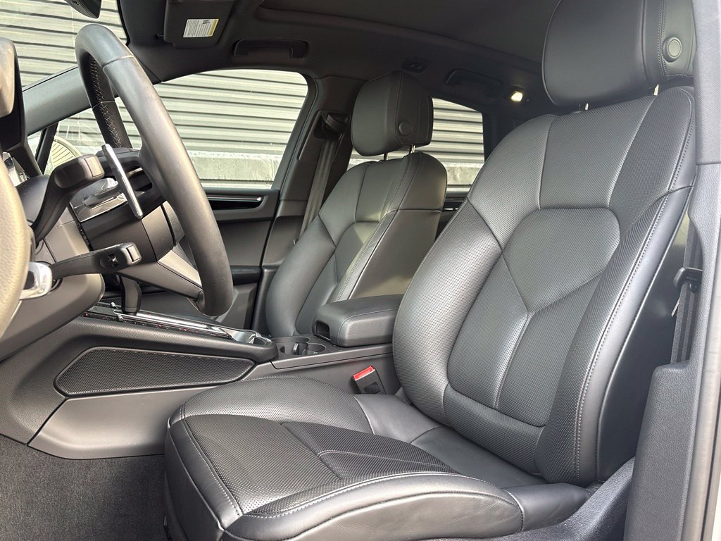 Certified 2026 Porsche Macan S AWD/4WD image 16