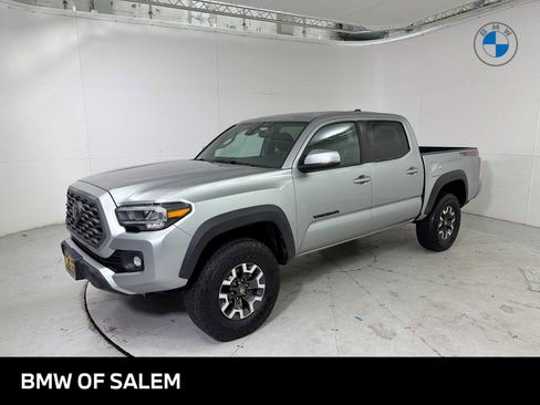 Used 2023 Toyota Tacoma TRD Off-Road w/ Technology Package AWD/4WD image 1