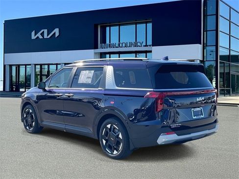 New 2026 Kia Carnival EX image 9