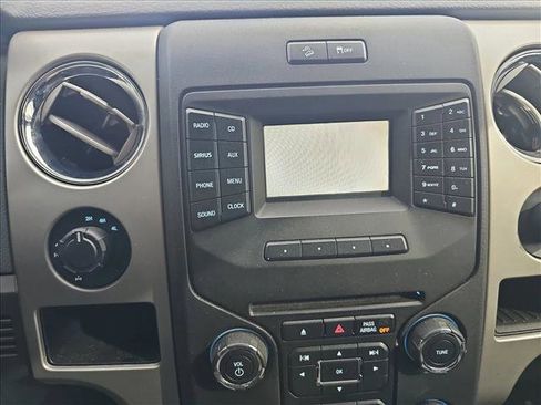 Used 2013 Ford F150 XLT w/ XLT Chrome Pkg image 17