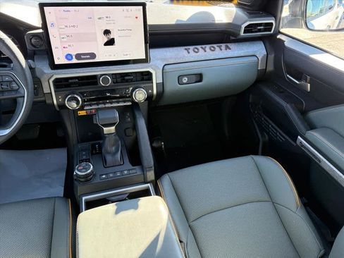 Used 2025 Toyota Tacoma 4x4 Double Cab Hybrid image 5