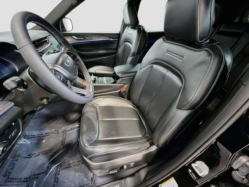 Used 2023 Jeep Grand Cherokee Overland AWD/4WD image 21
