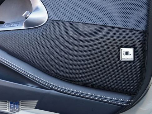 Used 2020 Ferrari 812 Superfast image 34