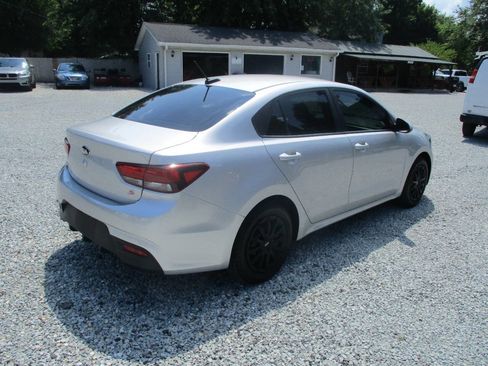 Used 2019 Kia Rio S image 5