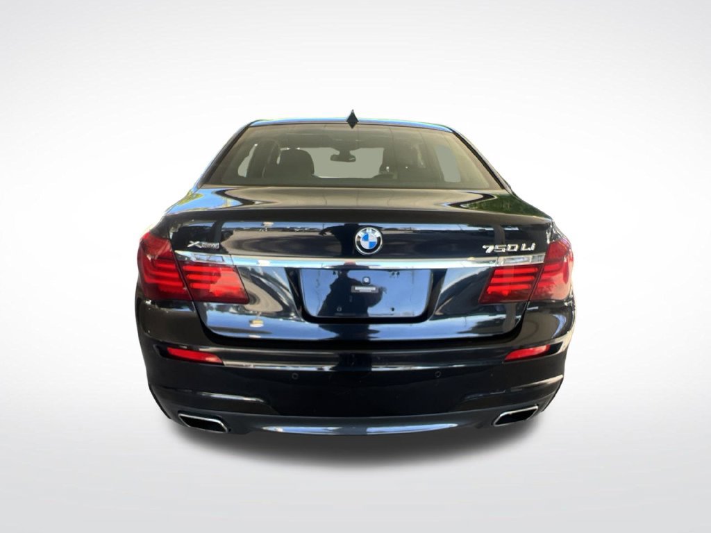 Used 2015 BMW 750Li xDrive AWD/4WD image 42