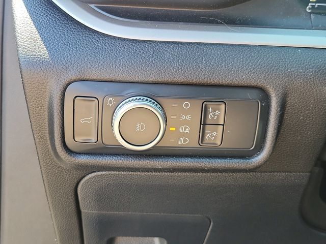 Used 2021 Ford Explorer XLT w/ Equipment Group 202A AWD/4WD image 20