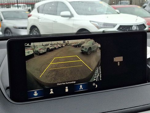 Used 2023 Acura MDX SH-AWD image 19