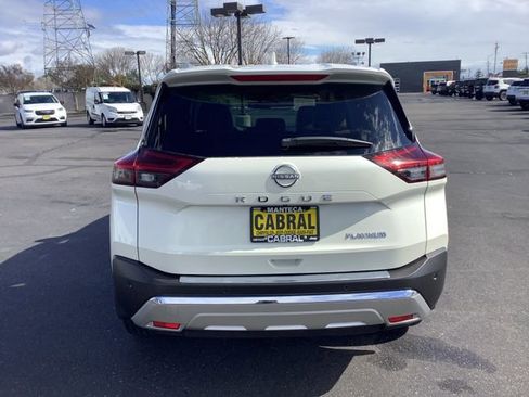 Used 2023 Nissan Rogue Platinum w/ Platinum Premium Package image 25