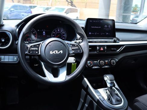 Used 2022 Kia Forte LXS FWD image 35