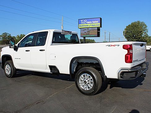 Used 2025 Chevrolet Silverado 2500 W/T w/ WT/CX Safety Package image 4