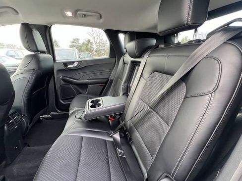 New 2026 Ford Escape SE image 15