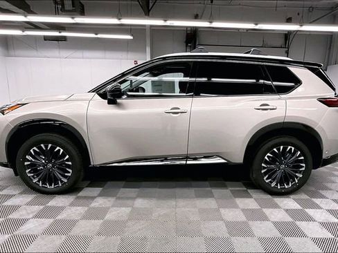 New 2026 Nissan Rogue Platinum image 19