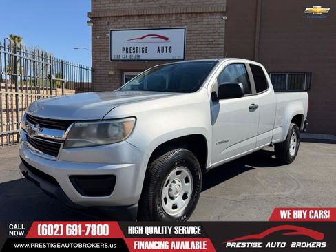 Used 2018 Chevrolet Colorado W/T w/ WT Convenience Package RWD image 4