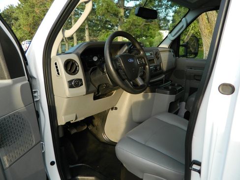 Used 2023 Ford E-350 and Econoline 350 Super Duty w/ Power Windows & Locks Group RWD image 13