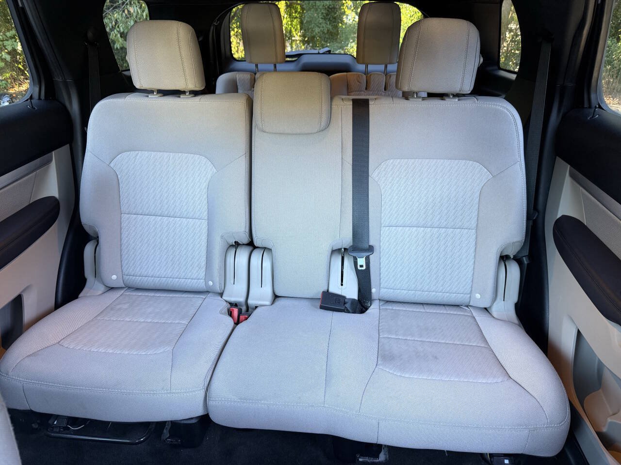 Used 2018 Ford Explorer FWD image 23