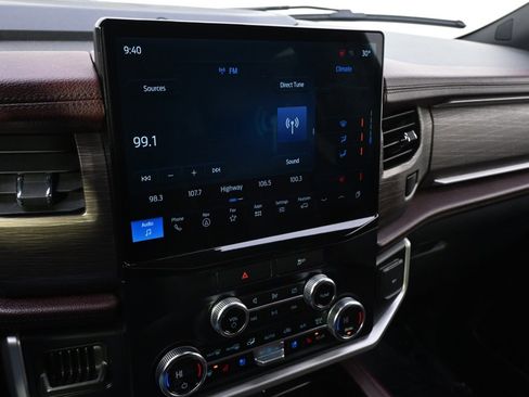 Used 2023 Ford Expedition Limited image 29