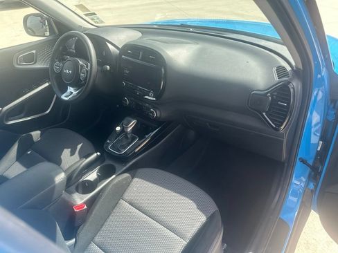 Used 2023 Kia Soul S FWD image 29