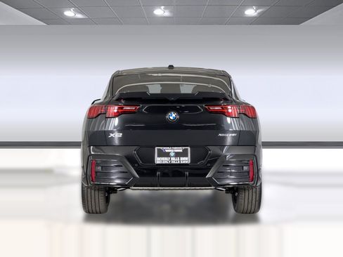 New 2026 BMW X2 xDrive28i w/ Technology Package AWD/4WD image 10
